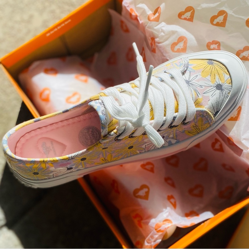 NEW ROCKET DOG Sneaker Jumpin Beverly Women Size 10M Pink Yellow Floral - Picture 2 of 11